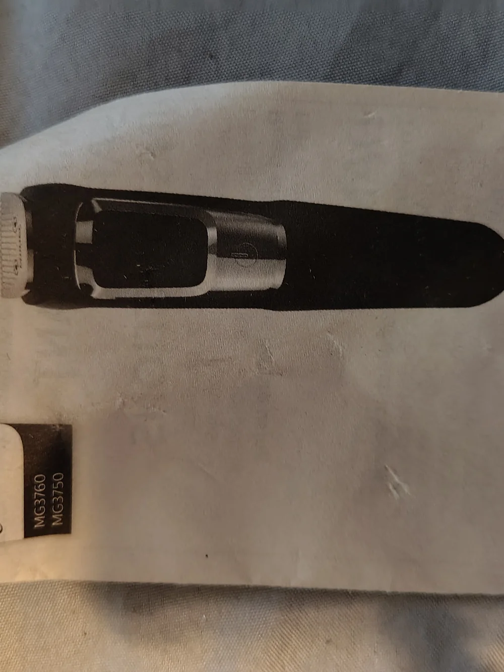 Philips Hair Clipper Kit with Attachment Combs And Charger For Sale!